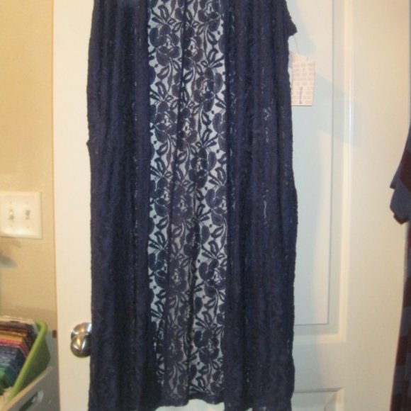 Lularoe lace Joy - Picture 4 of 4